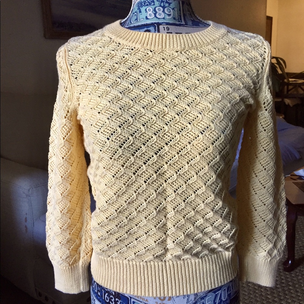 Yellow knit spring sweater XS